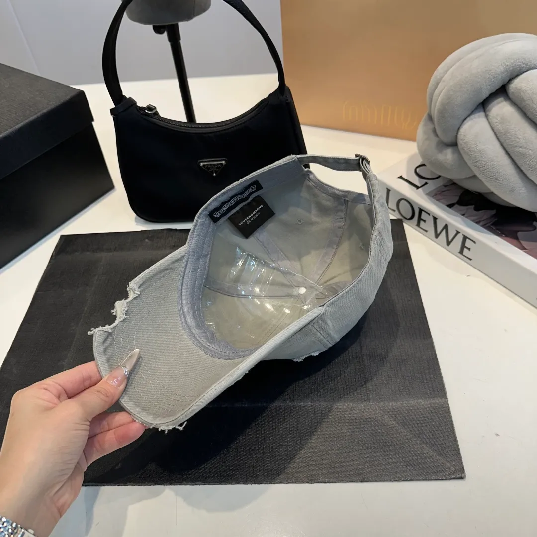 P60 Chrome Hearts 💓Early spring Korean style fashion retro distressed hole hat worn design versatile baseball cap peaked cap